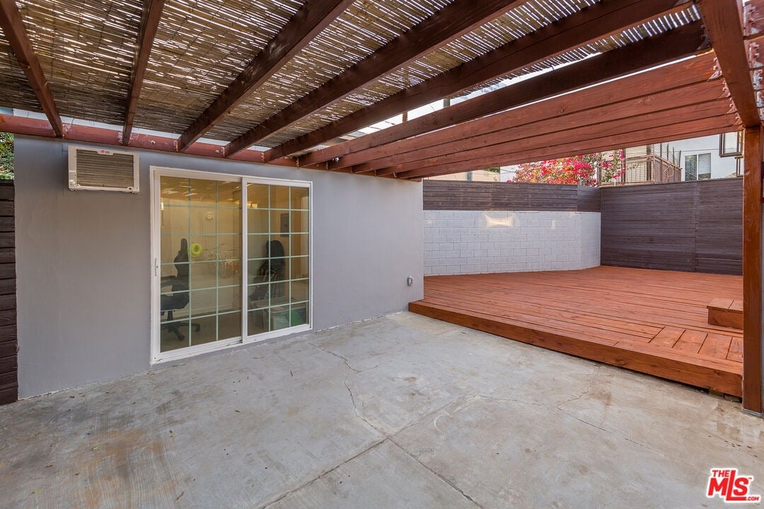 1707 Preuss Rd