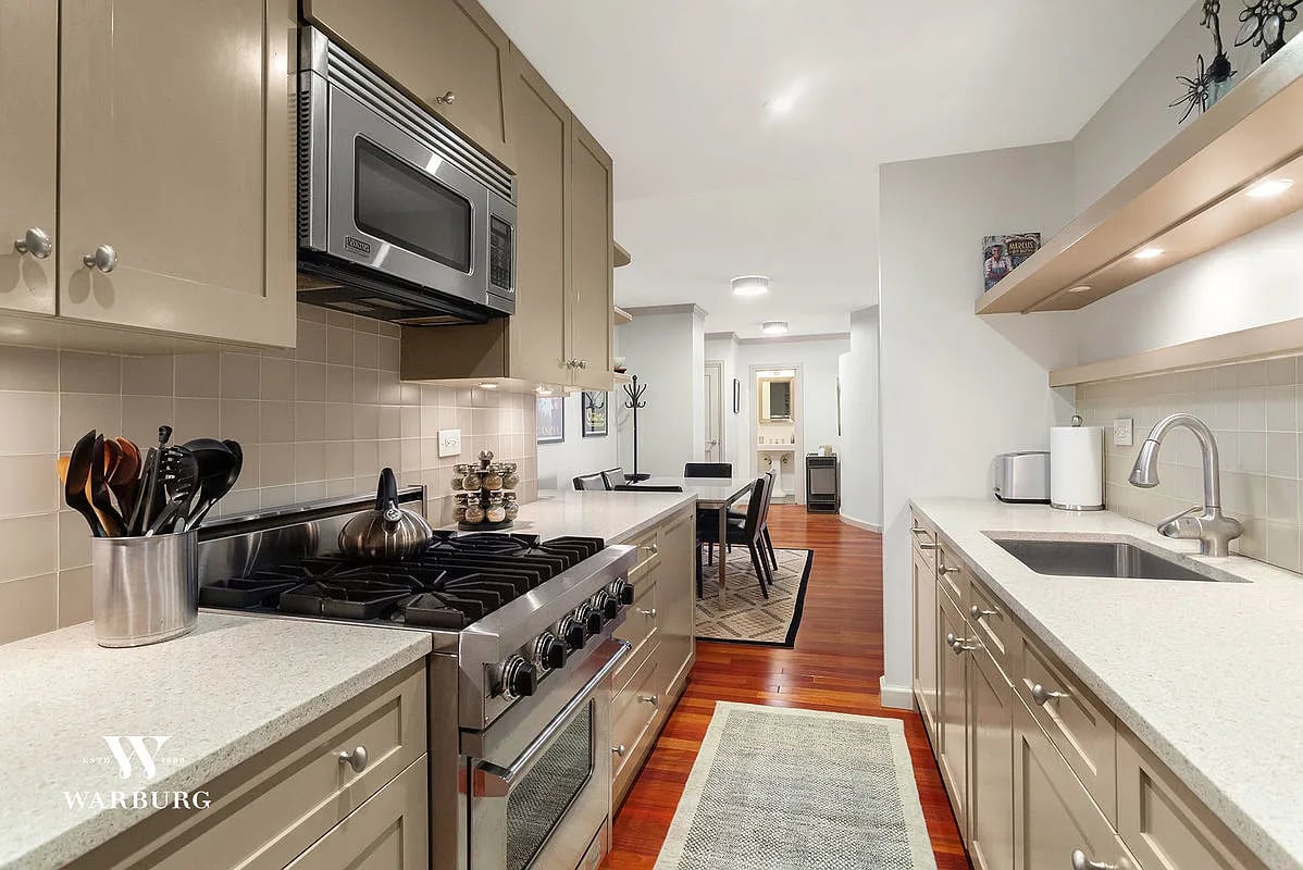 400 East 56th St, #26J
