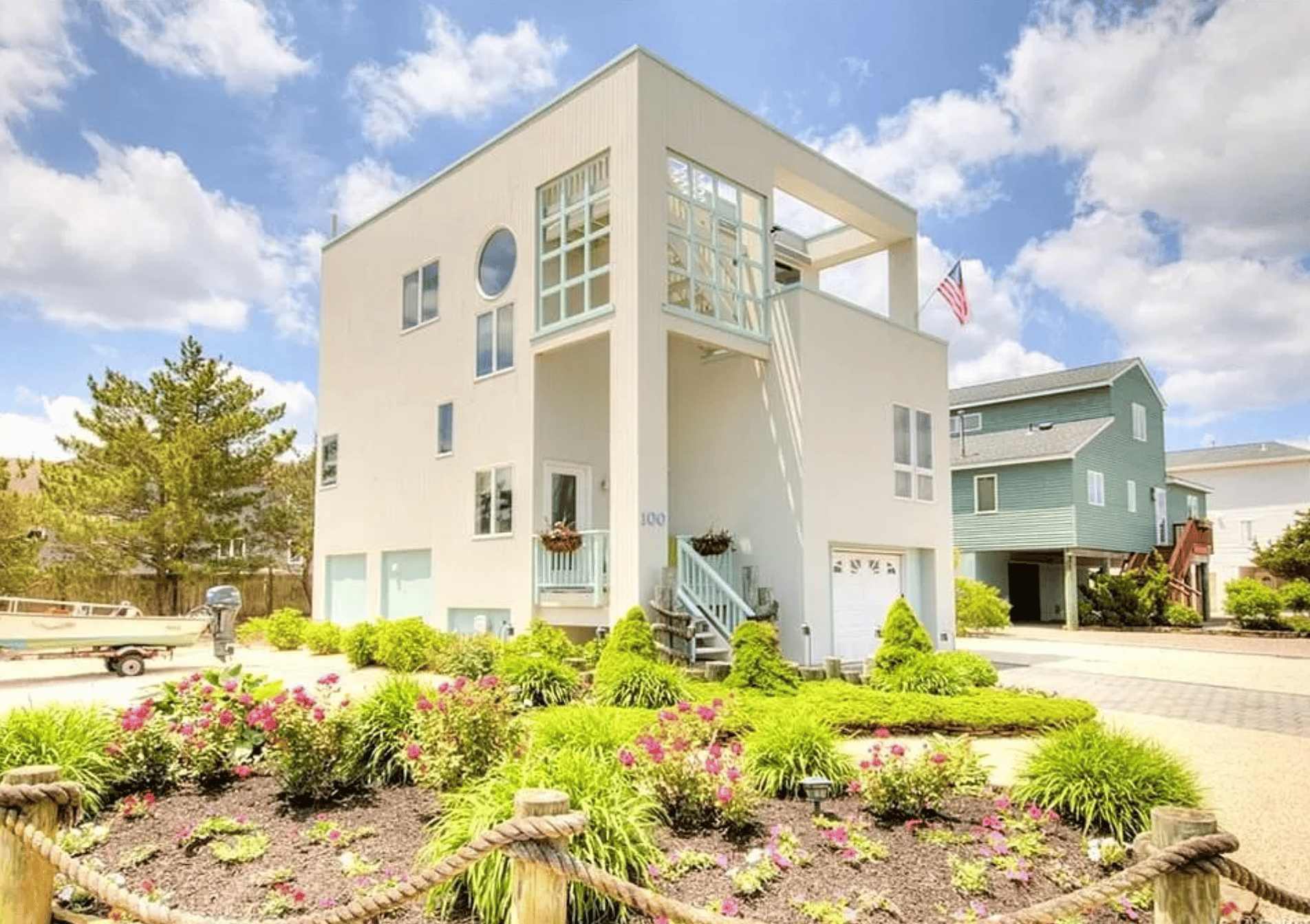 100 W McKinley Ave, Holgate