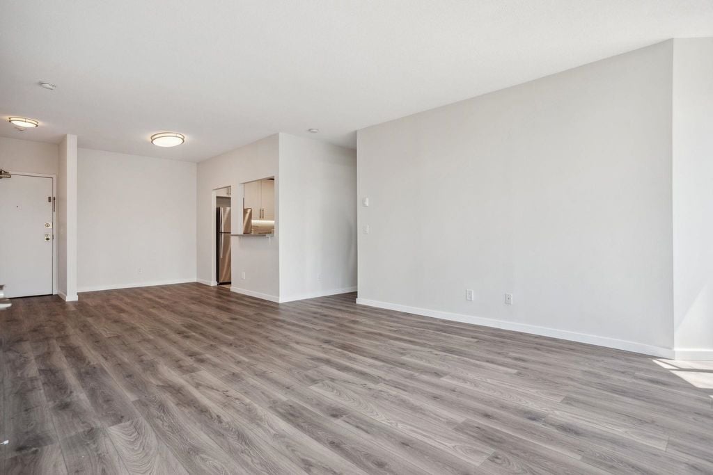 6240 McKay Ave, #605