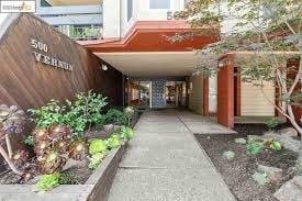 500 Vernon St #319, Oakland, CA 94610
