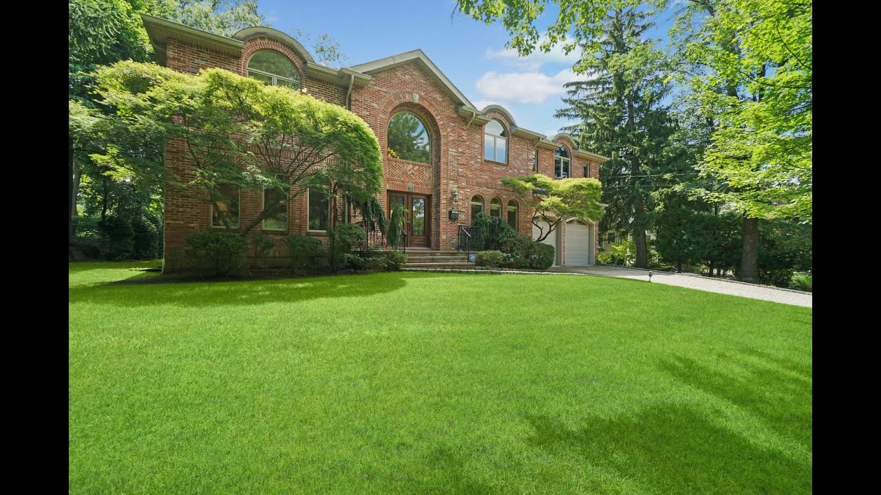  Exquisite Closter Estate Exudes Luxury & Grandeur