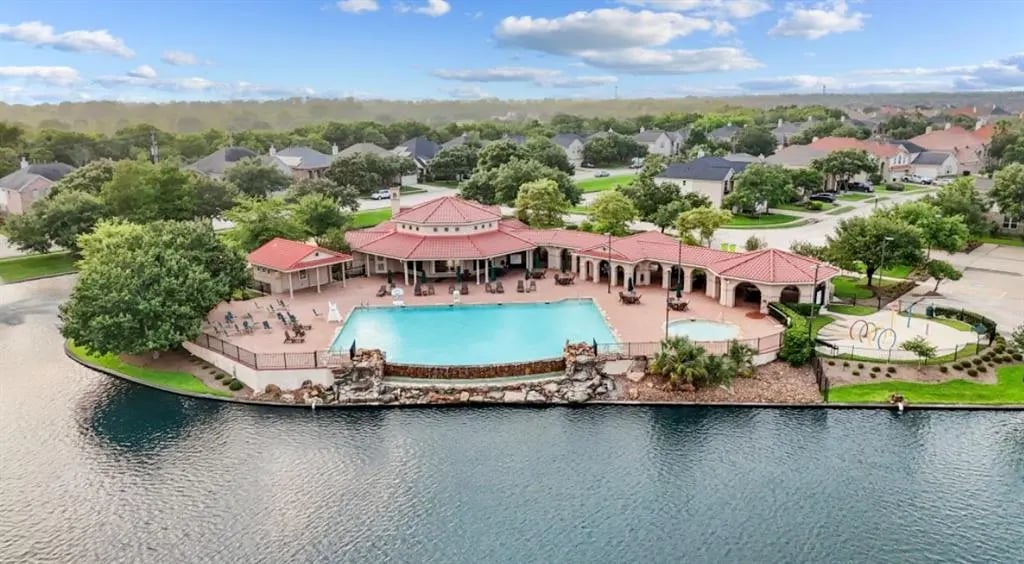 3119 Lake Shore Harbour Dr