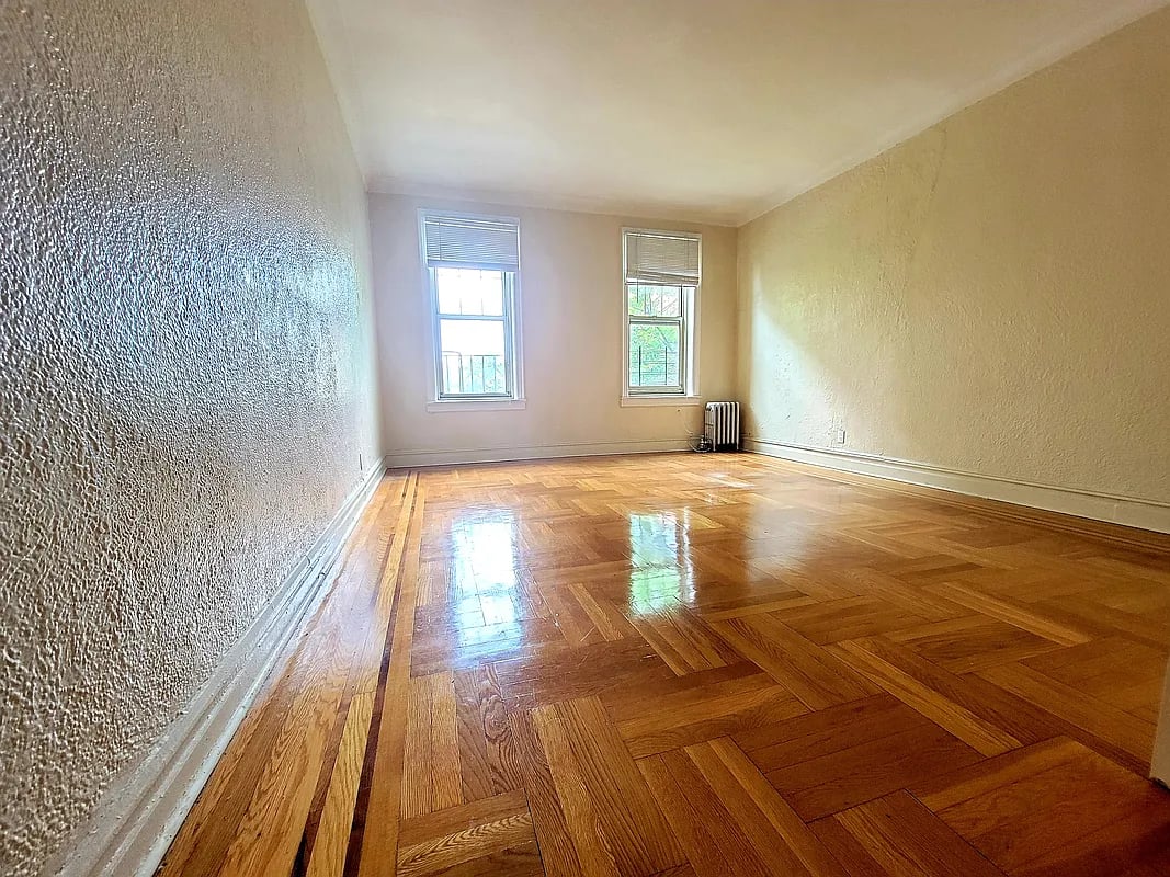 2345 Ocean Avenue #1P