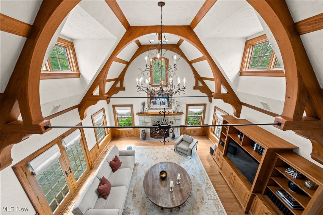 15157 Hemlock Point Rd