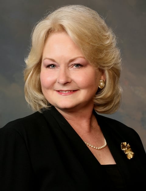 Marsha Buxton Huntsville, AL Real Estate Agent Headshot