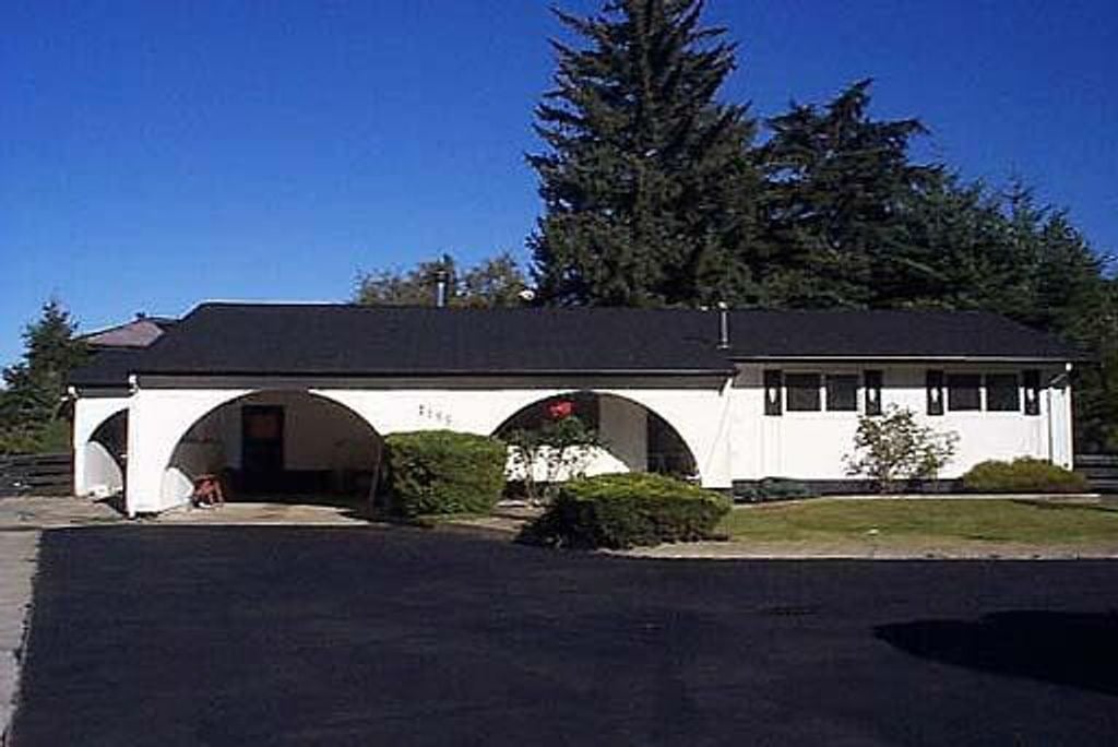 2155 Skyline Dr