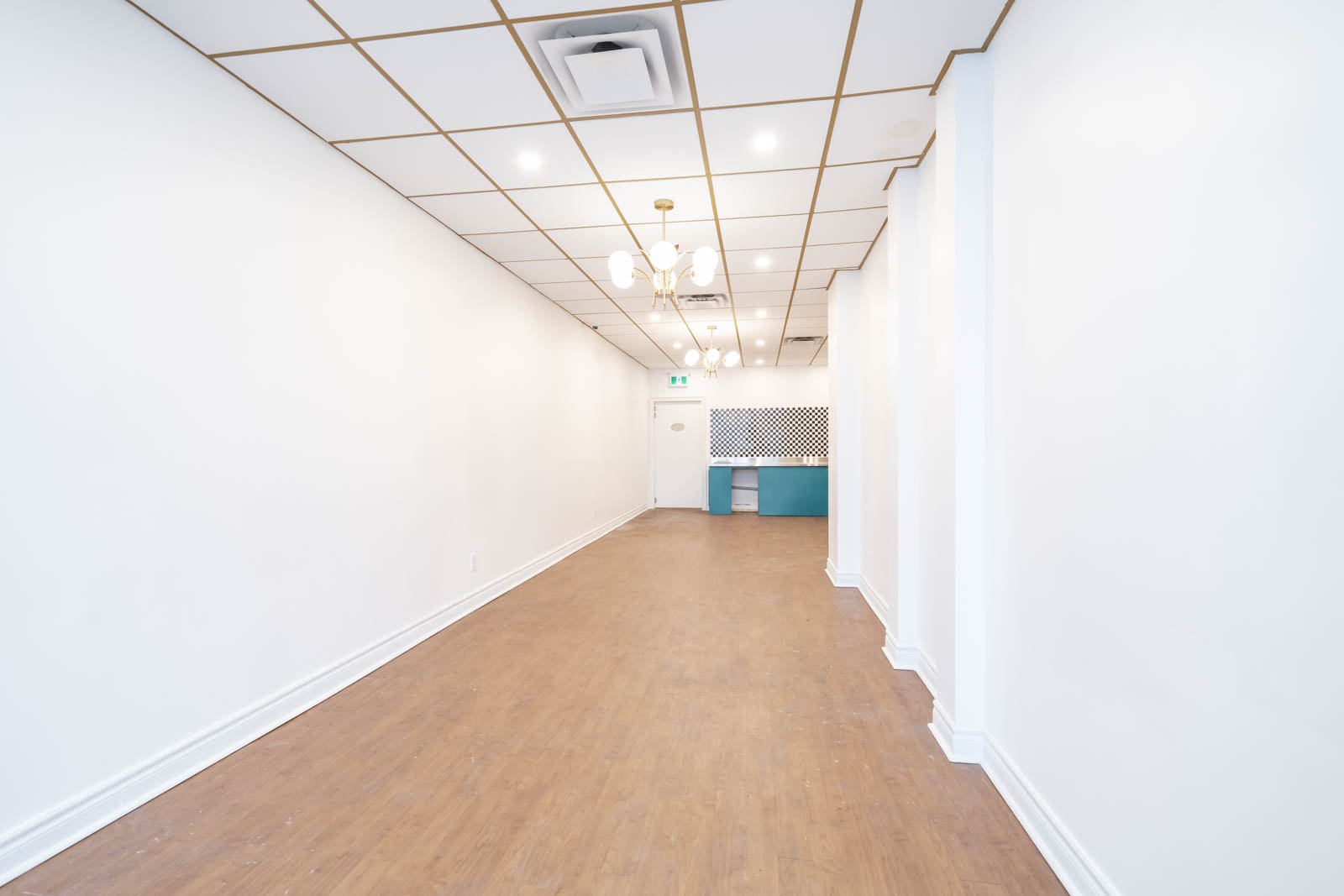 2657 Yonge St Main 