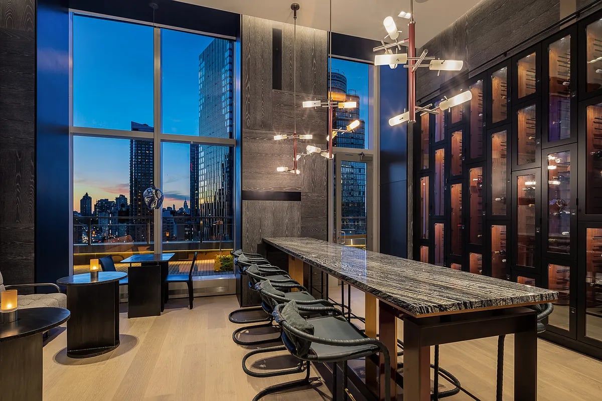 1 City Point Unit: 66C
