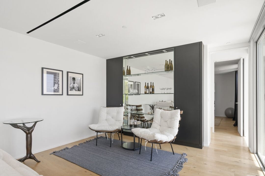 Nova Estate, Sunset Plaza Dr, 90069