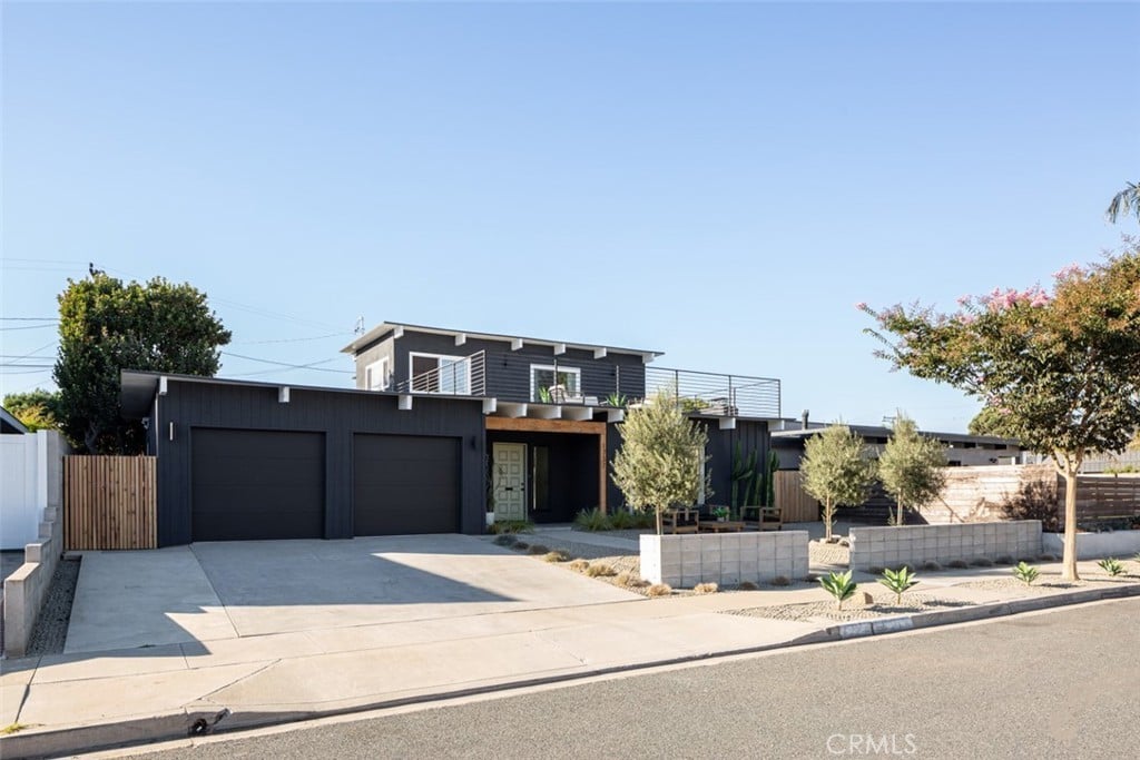 1737 Harbor Way
