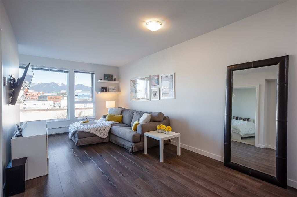 384 E 1st Ave, #312