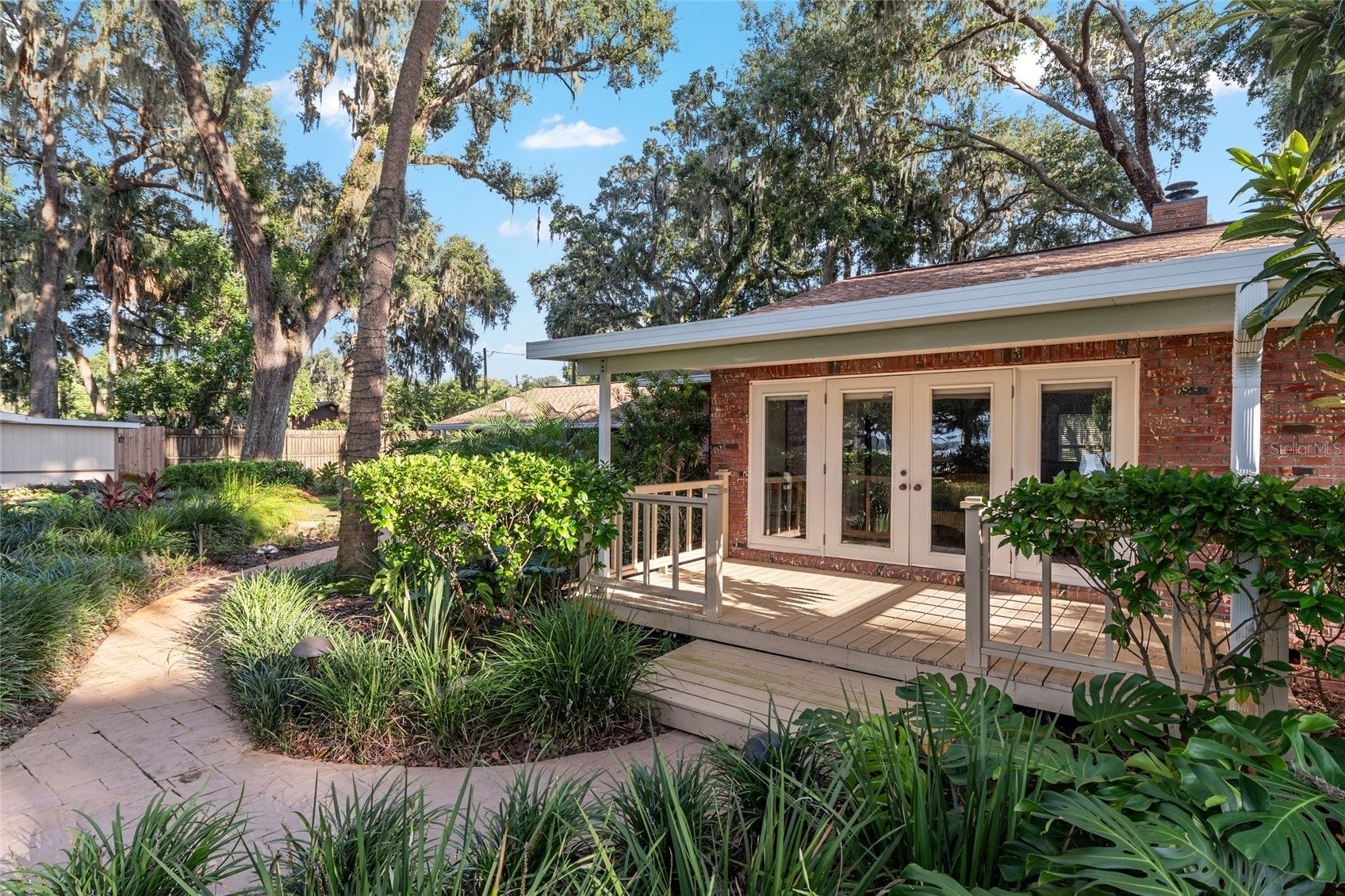 10745 SE Sunset Harbor Rd
