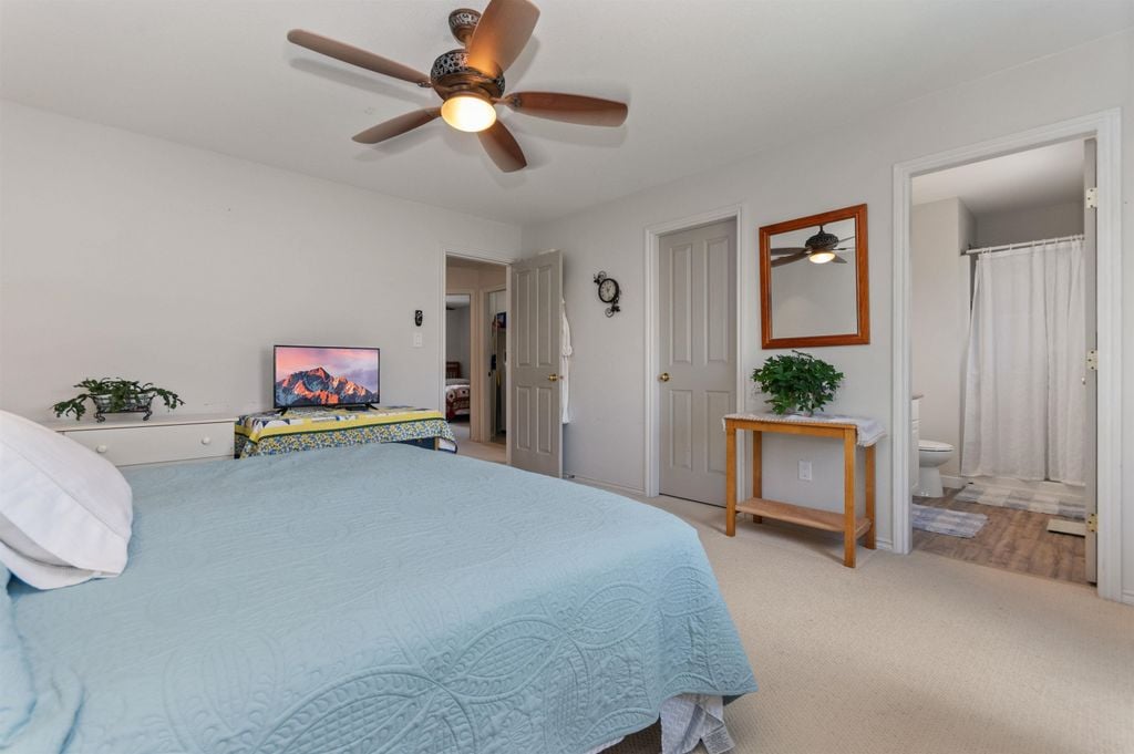 1530 Mackay Crescent, #12