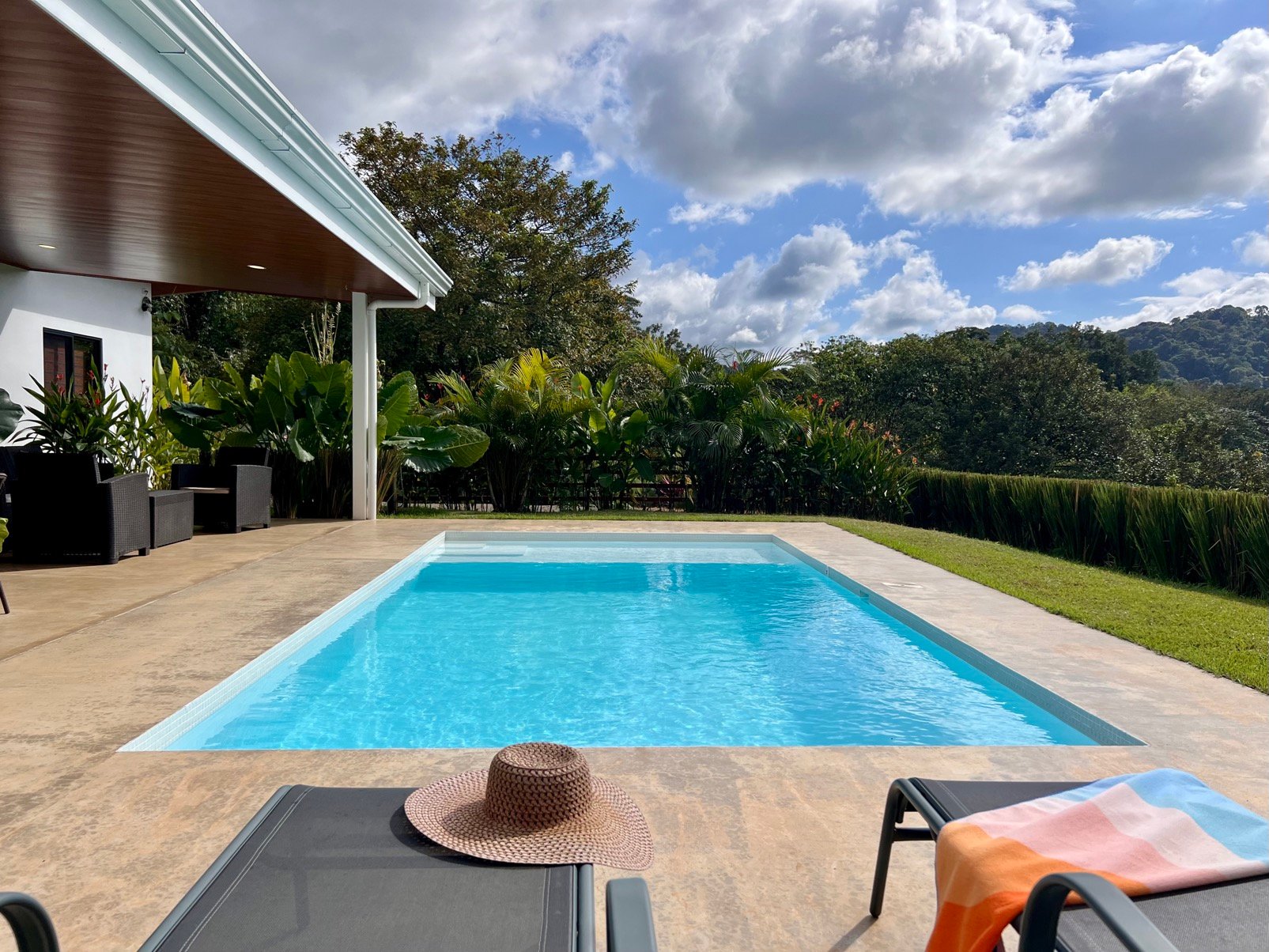 Brand New Modern Home in a Private Tropical Setting - Tres Rios