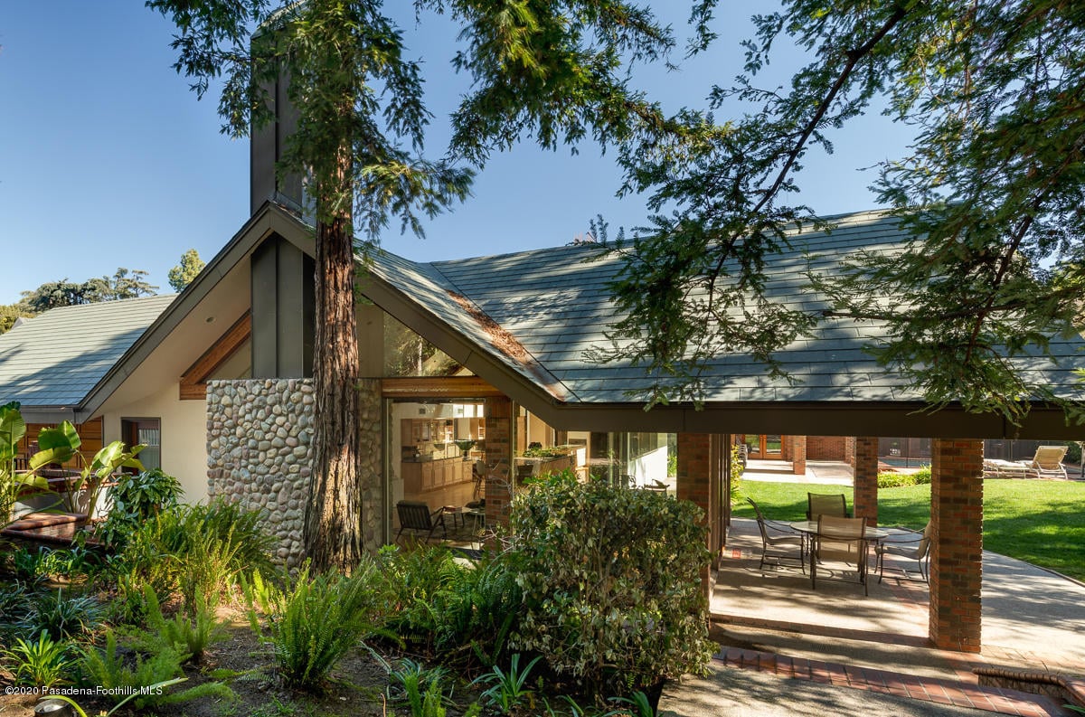 155 S San Rafael Ave