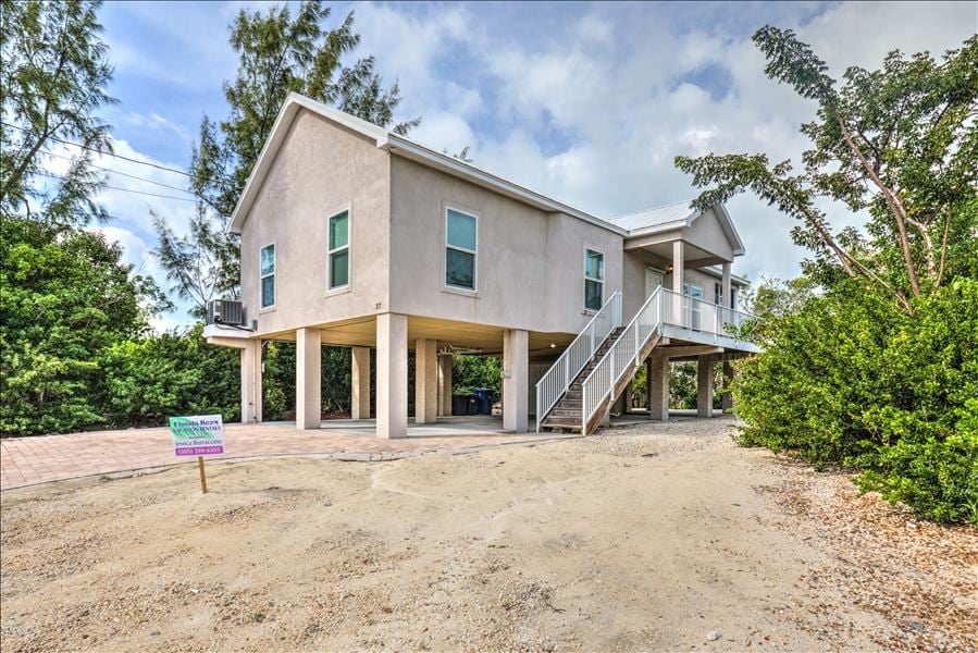37 Treasure Rd