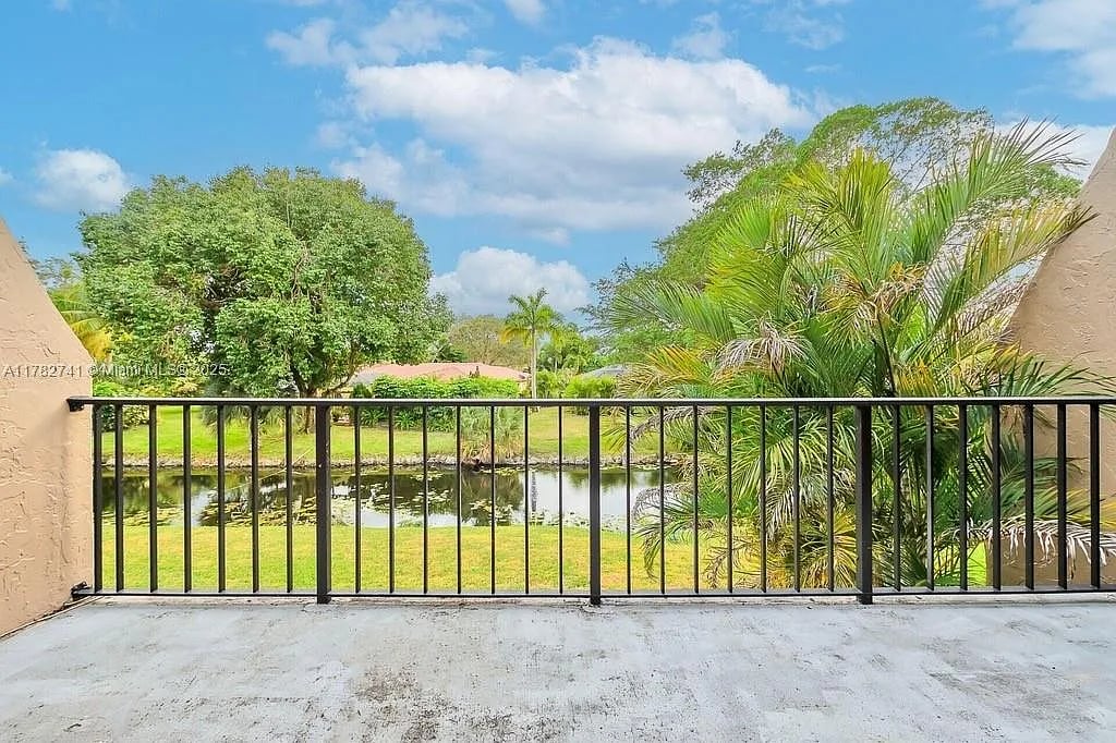 9050 NW 28th St Apt 114
