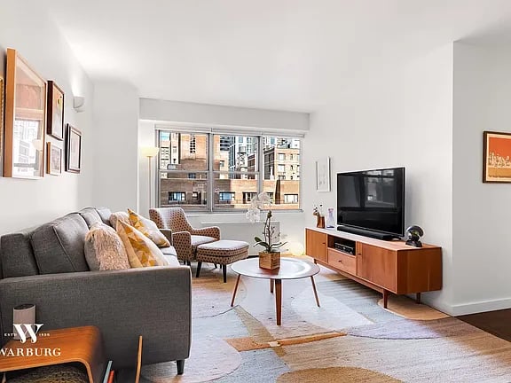 400 E 56th St APT 14K