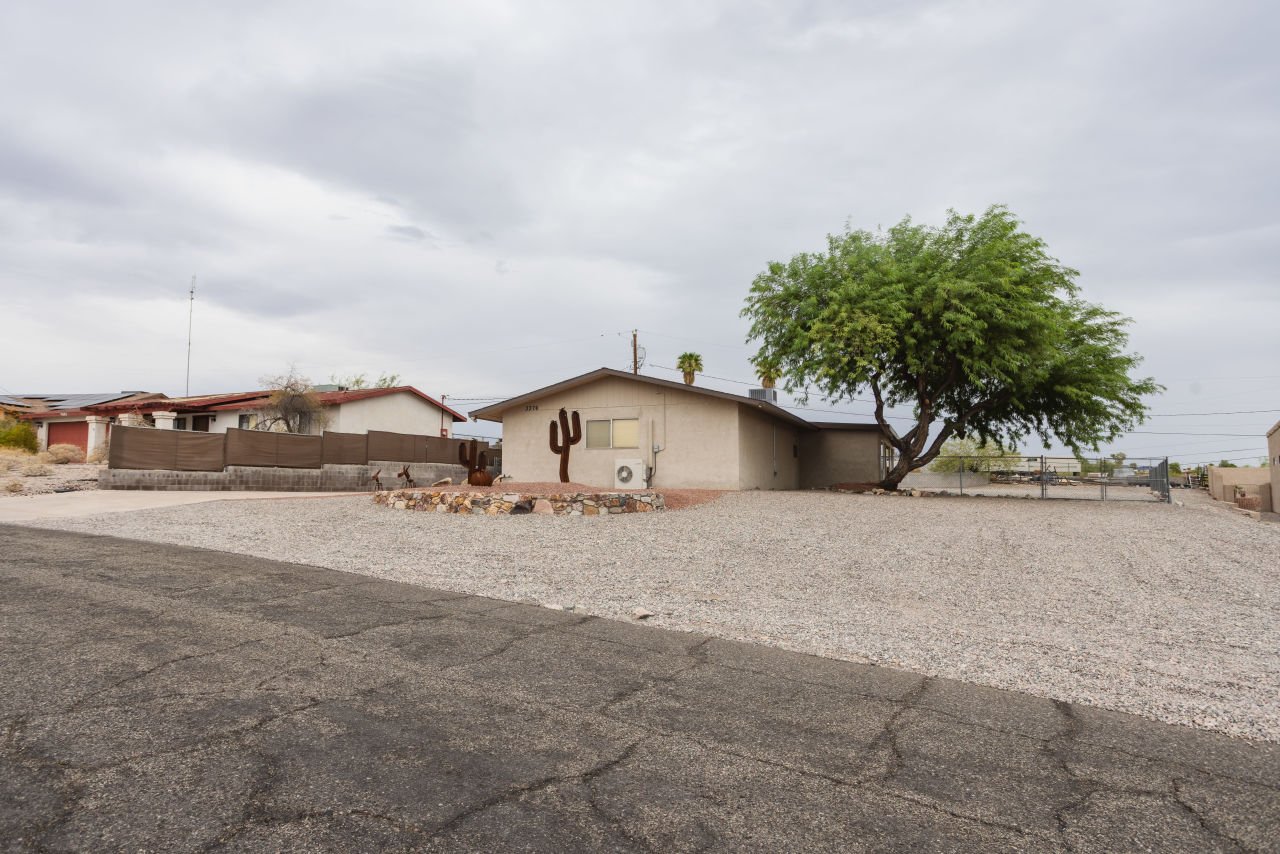 3376 Hornet Bay N