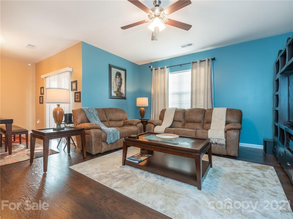 1223 Kent Downs Ave #62