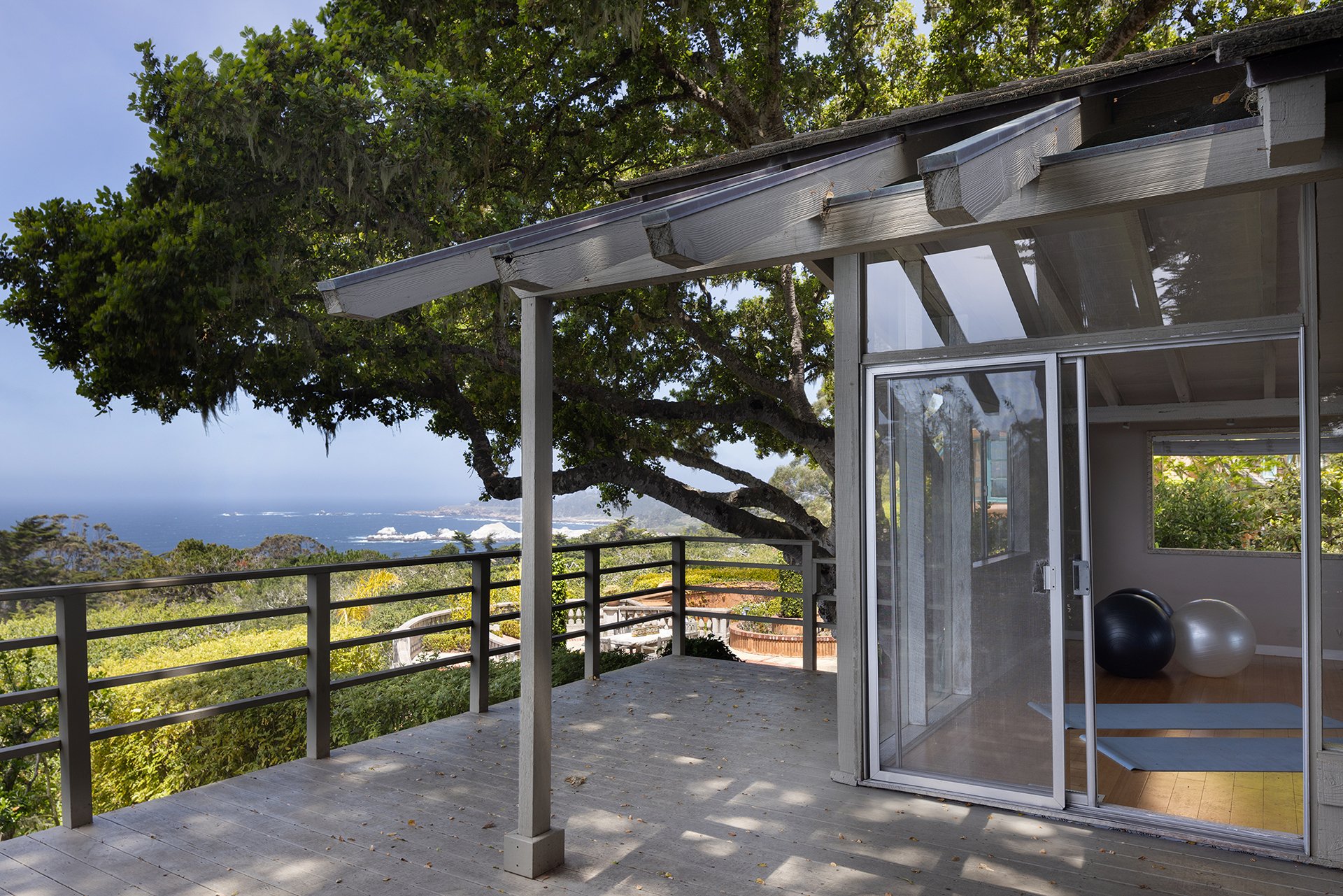 Extraordinary Carmel Highlands Estate