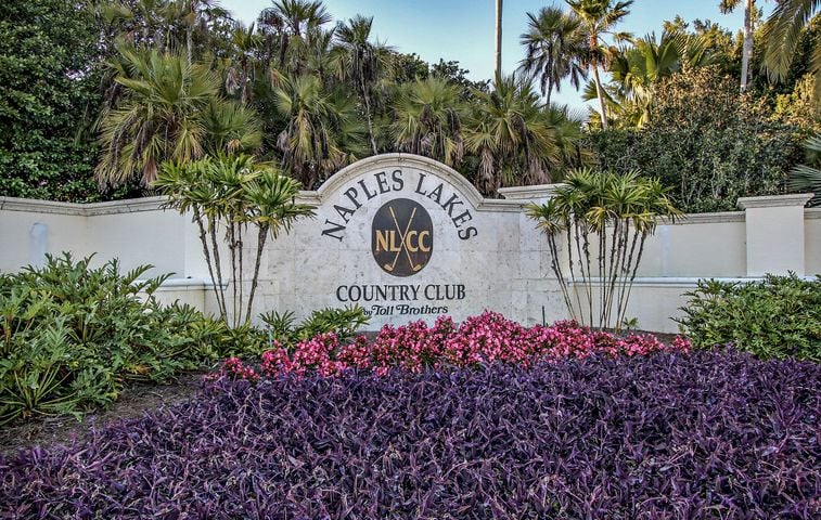 Naples Lakes Country Club