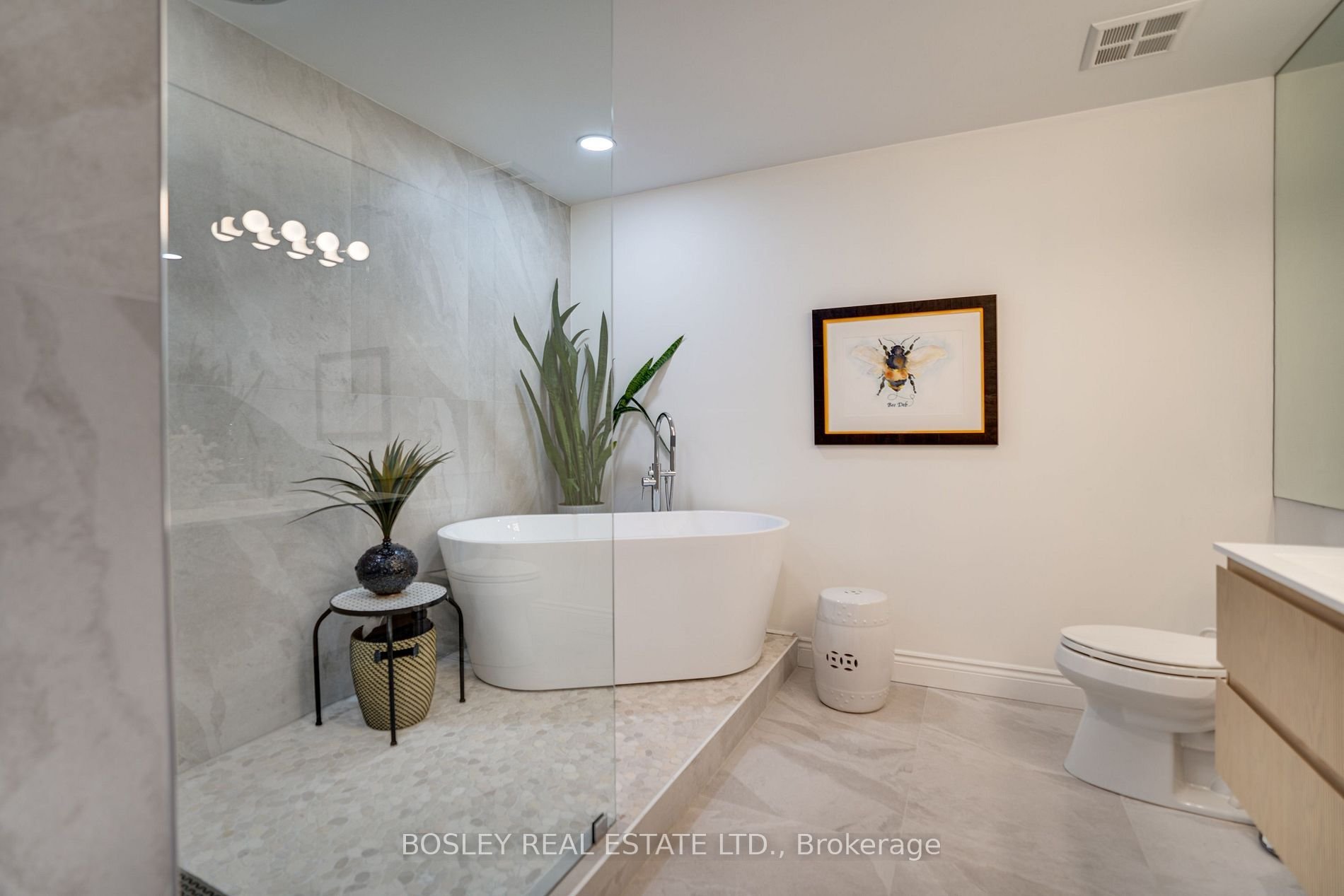 LUXURY LIVING DONE RIGHT