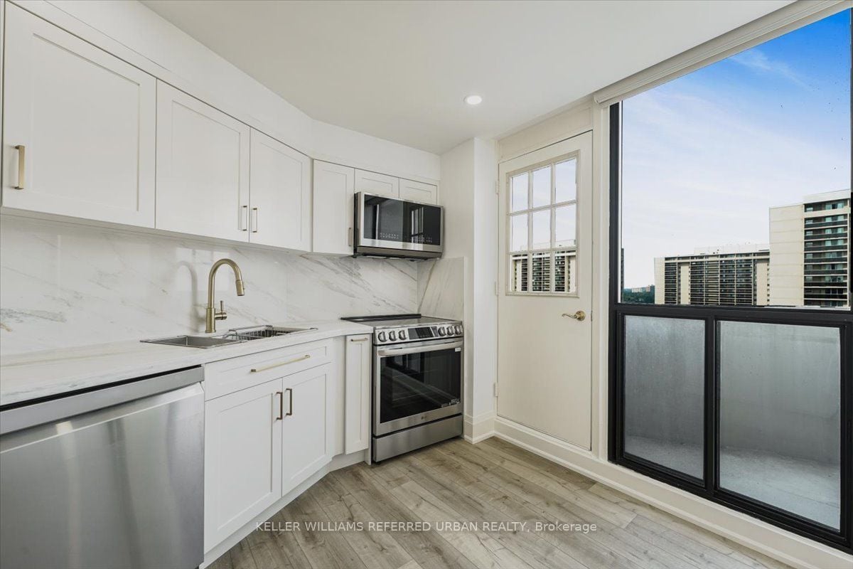 FAMILY LIVING PENTHOUSE