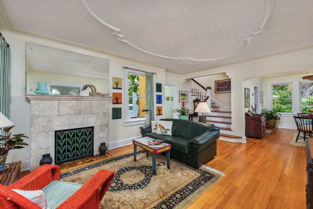 Chic Miami Beach Med-Deco Landmark Sells!