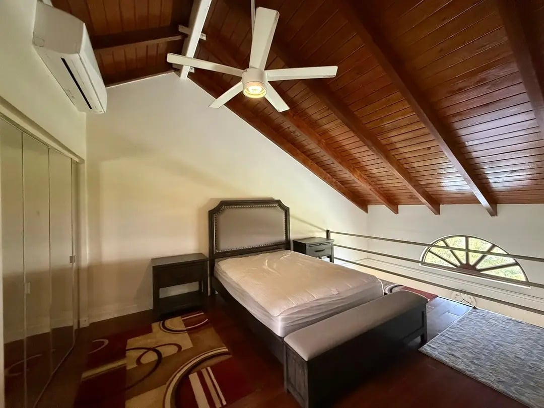 1074 Village Cay 1 Bedroom Apartment