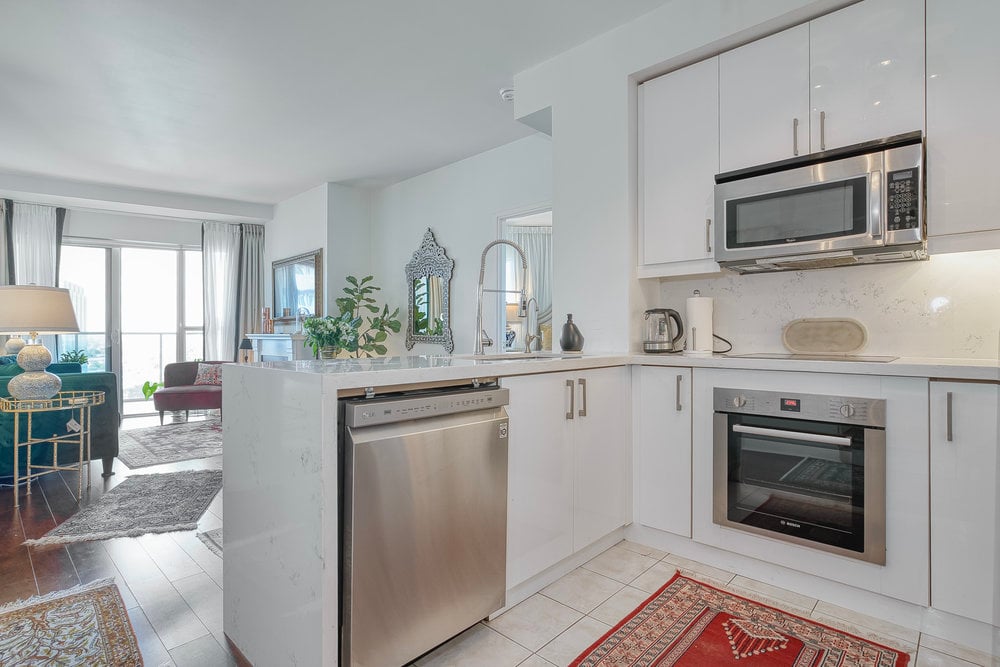 60 Absolute Avenue 1507