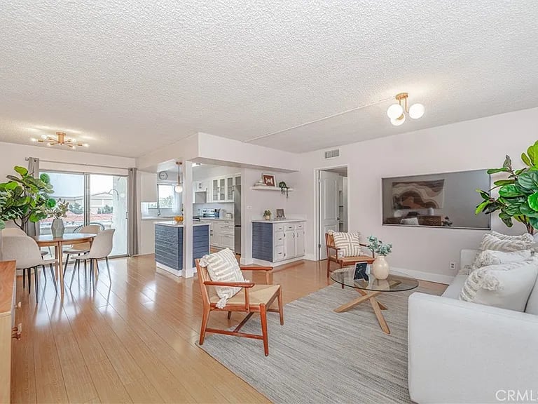 330 N Howard St APT 311