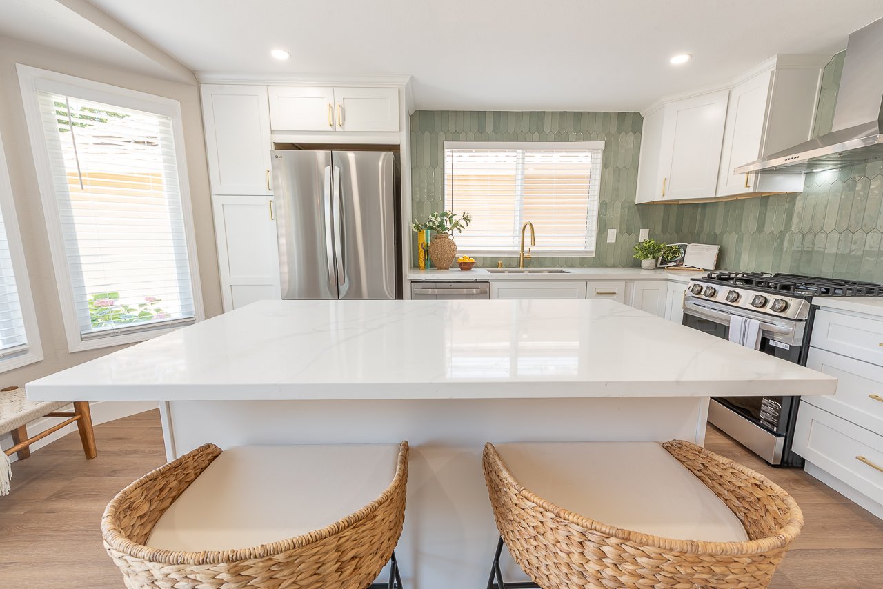 Newly Remodeled. 1 Bed/Bth down, Pioneer Elem!