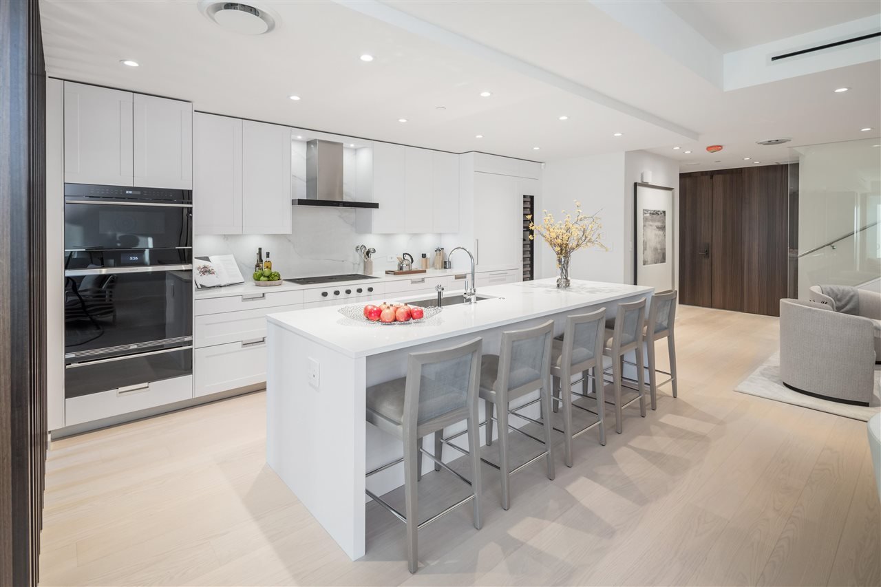 1327 Bellevue Ave, #TH104