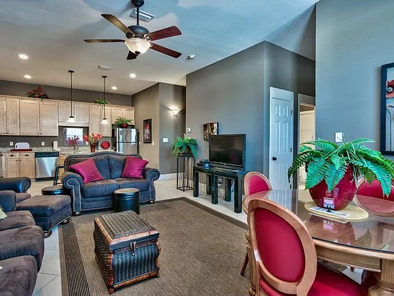 122 Shore Bird Dr, #813