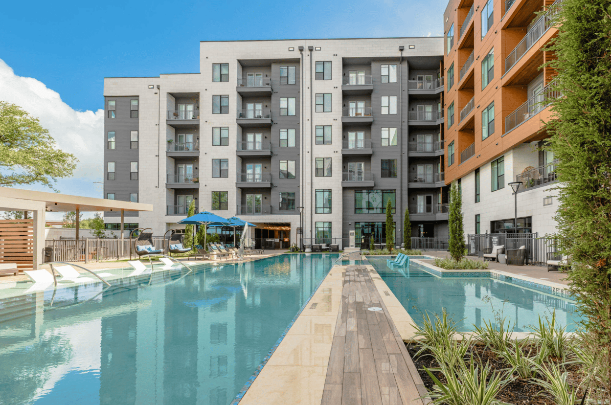 1 month free on 12+ month leases