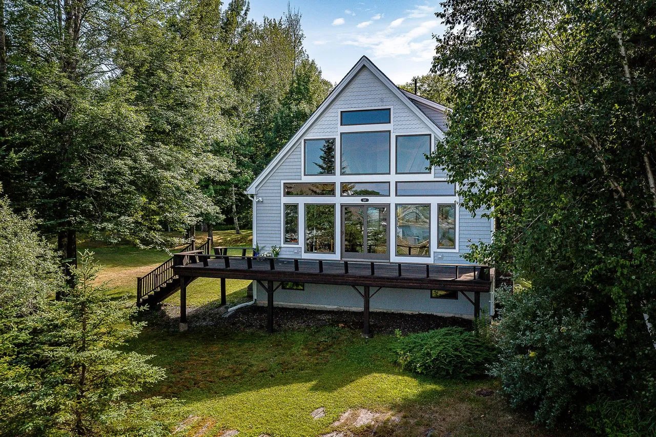 New Listing! 141 Stones Point Road, Cushing, Maine – $599,000