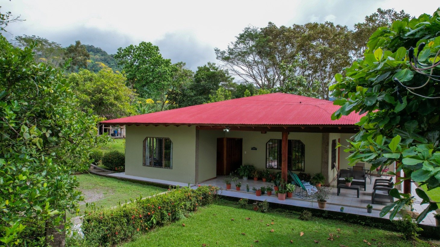 House for Sale in Ojochal, Costa Rica – Traditional Charm on 2.75 Acres