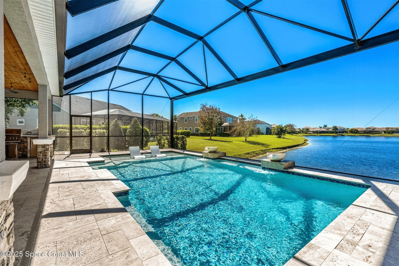 3077 Cortona Dr