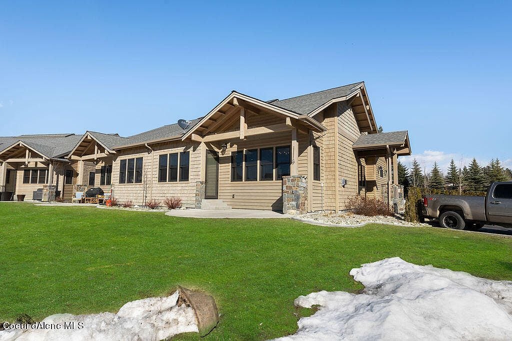 519 Lakeshore Ave UNIT 301