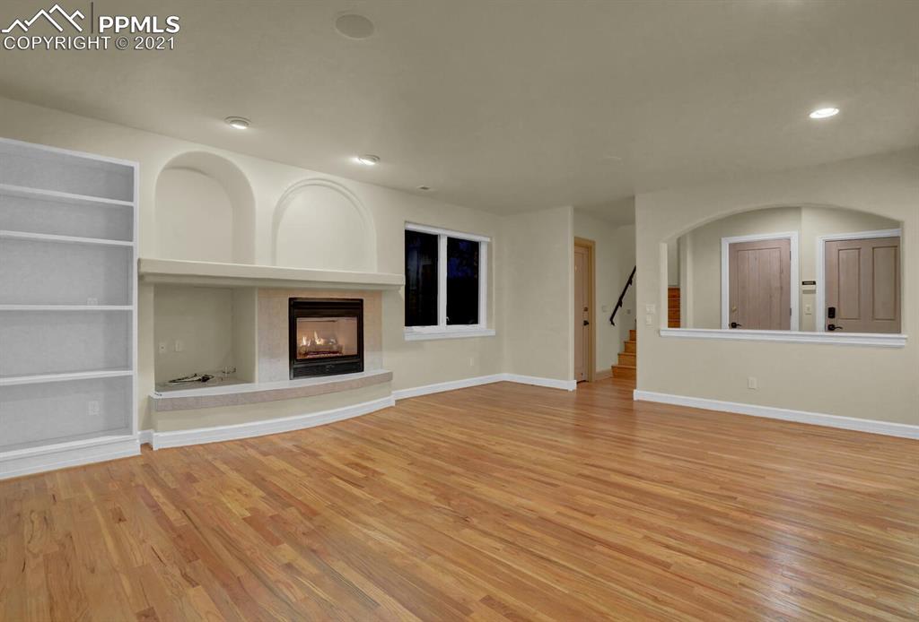 1275 Log Hollow Point