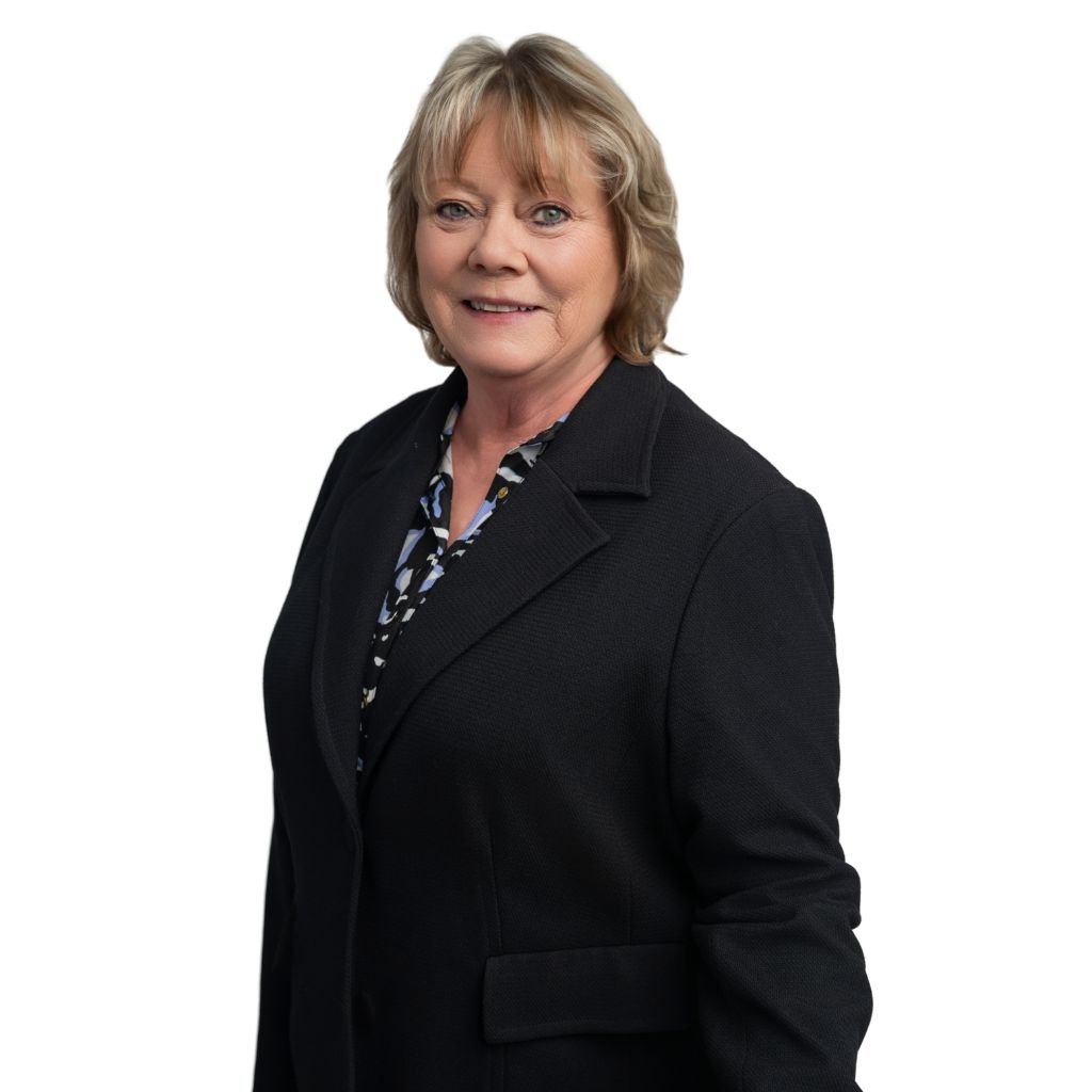 Debbie Lowe | Headshot | Louisville KY Realtor