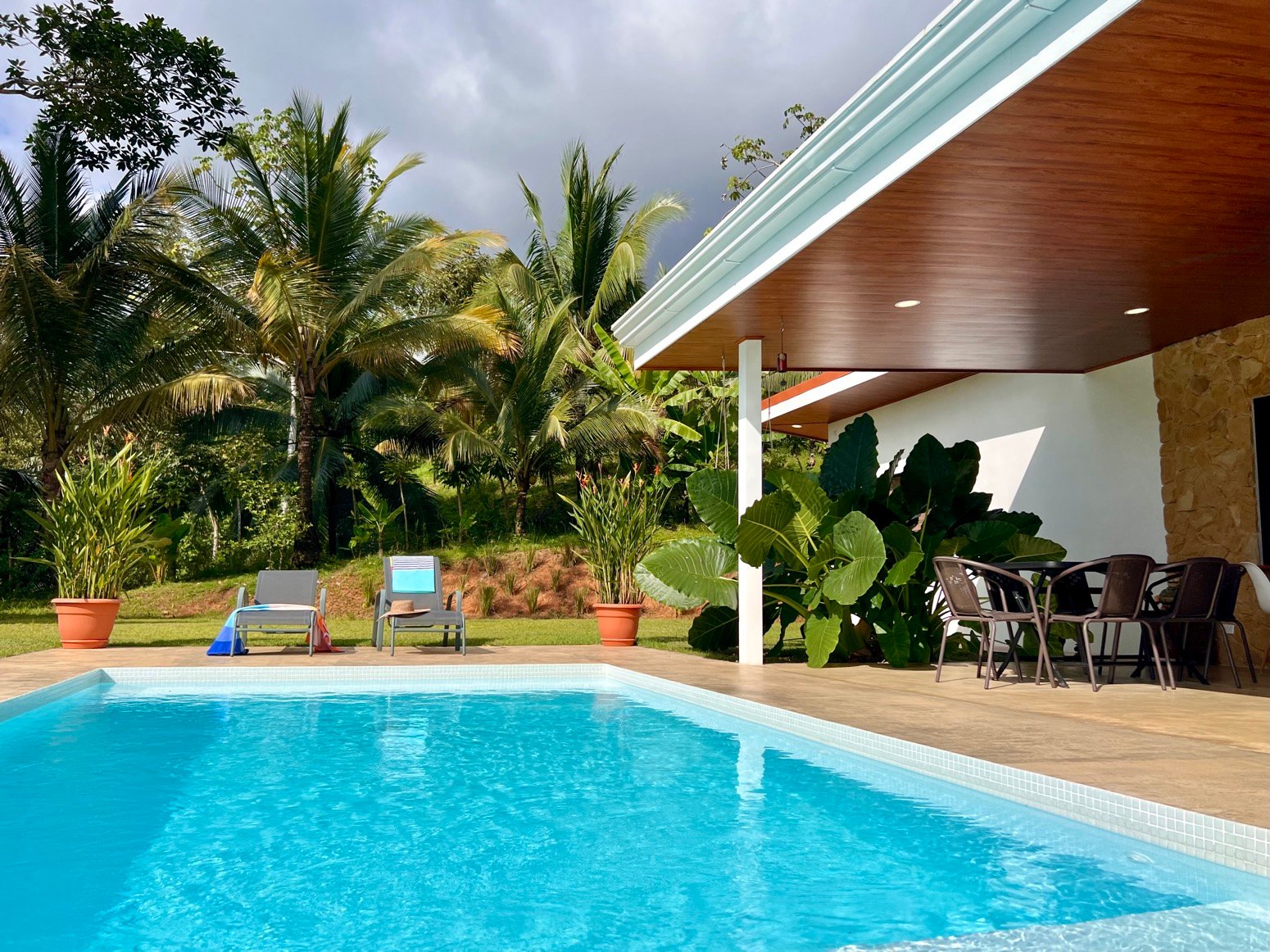 Brand New Modern Home in a Private Tropical Setting - Tres Rios