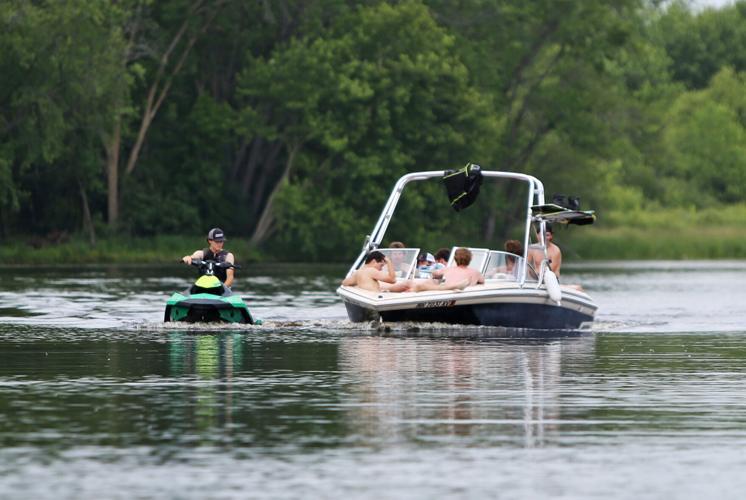 New Minnesota Boating Law Requires Permits for Adults – What You Need to Know