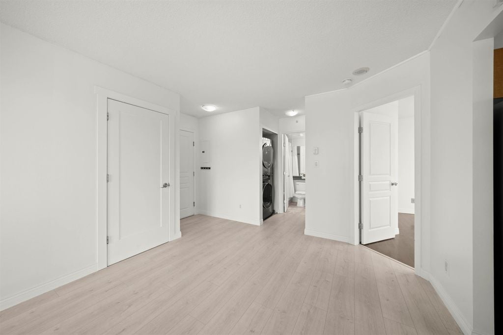 3588 Vanness Ave