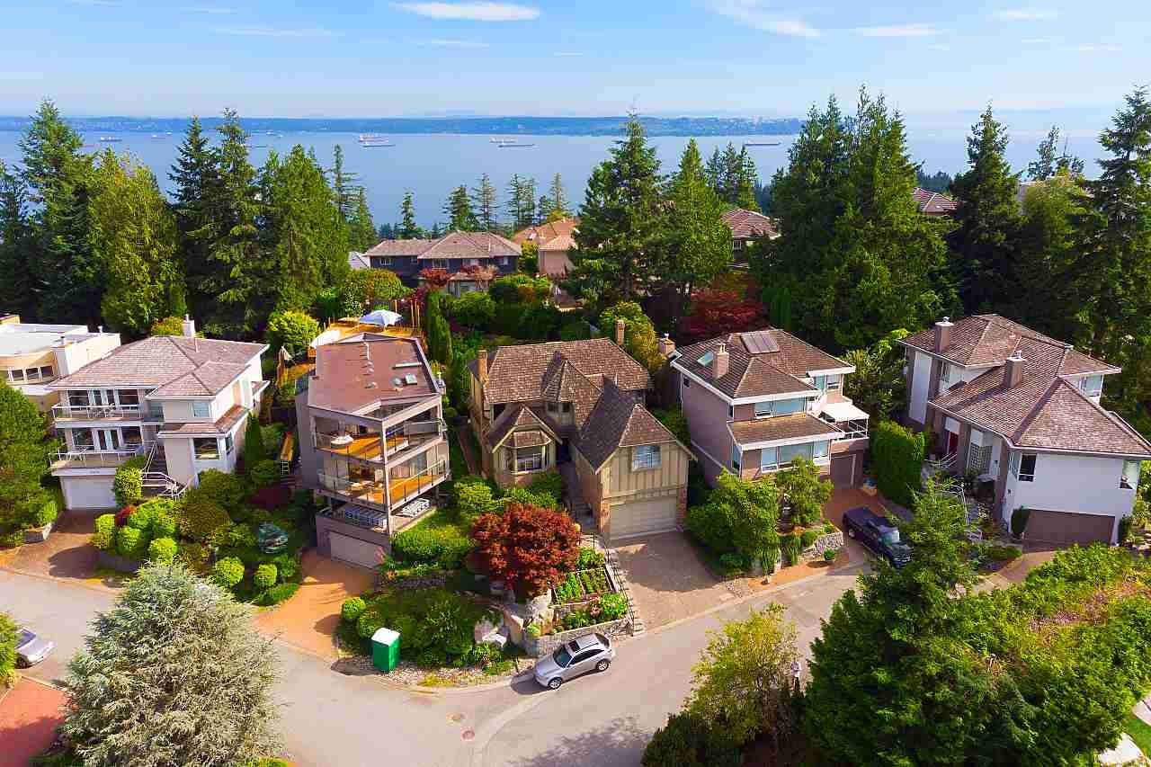 5467 Monte Bre Cres