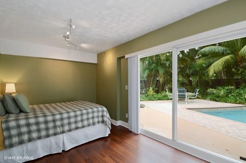 1337 SW 18th Ave