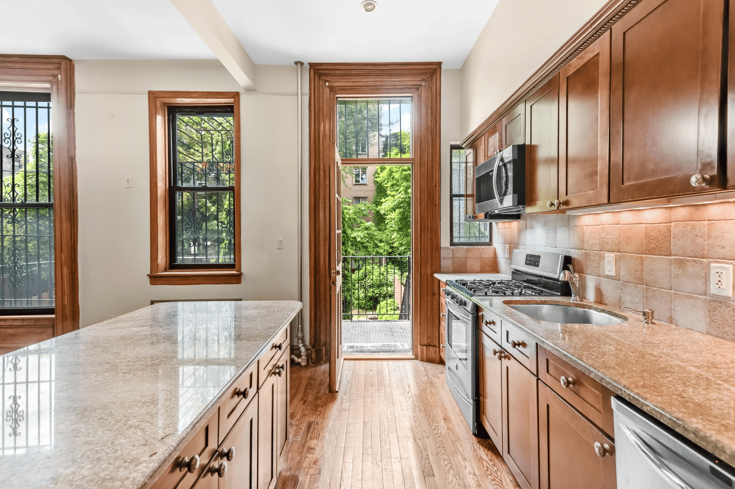 538 Pacific Street, Apt TOWNHOUSE