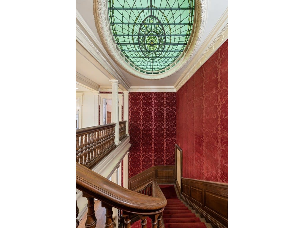 9 W 54th St, Townhouse